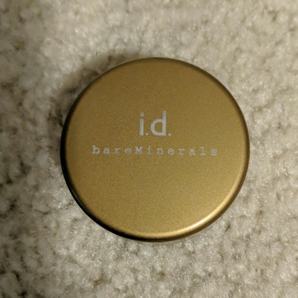 Bare minerals face powder